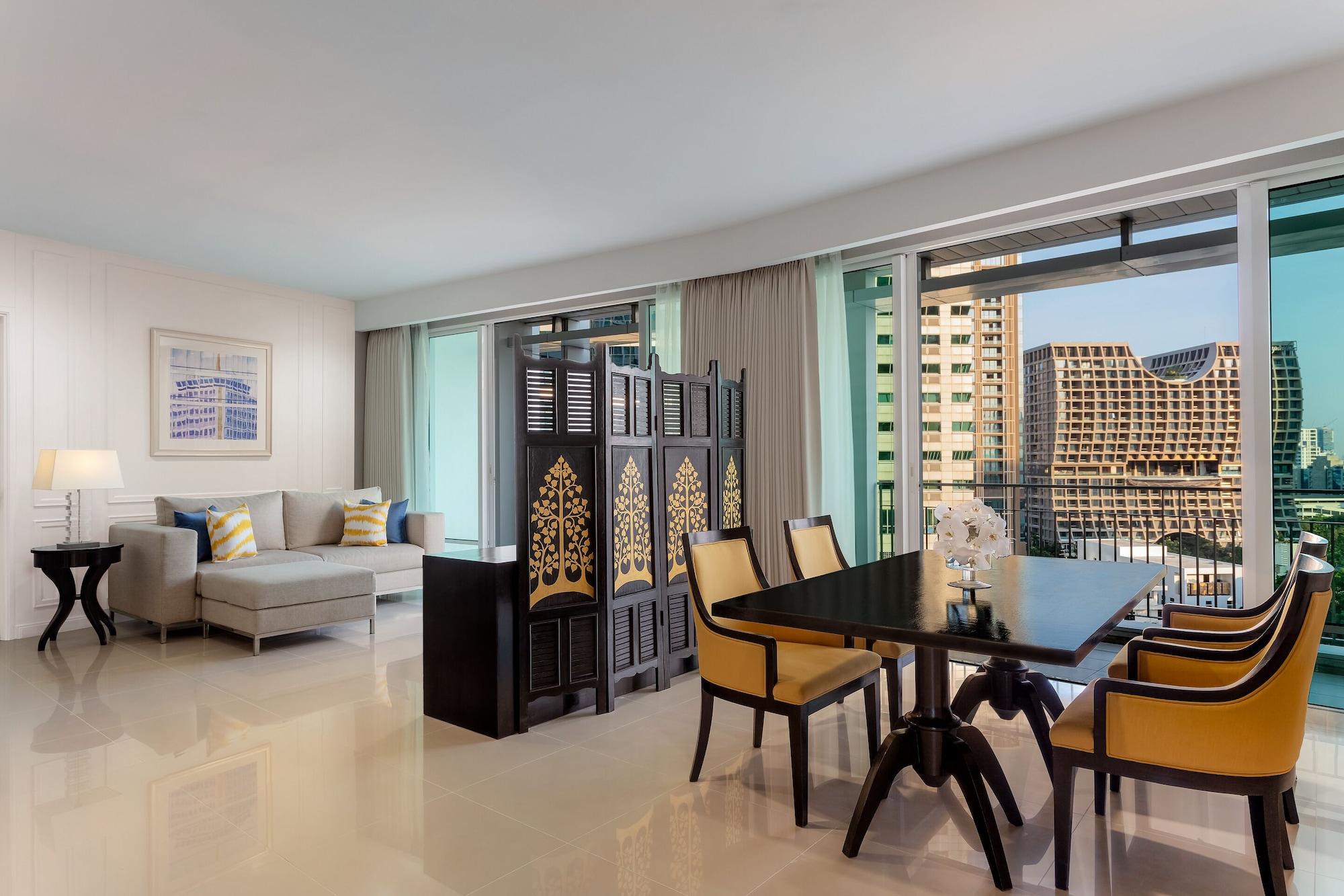 Dusit Suites Hotel Ratchadamri, Bangkok Eksteriør billede A suite at the hotel