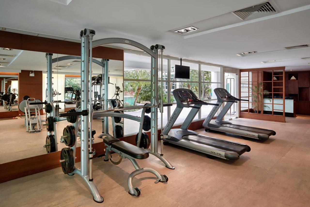 Dusit Suites Hotel Ratchadamri, Bangkok Eksteriør billede A gym
